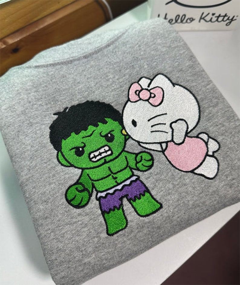 Kitty Kissing Hulk Embroidered Sweatshirt/ hoodie